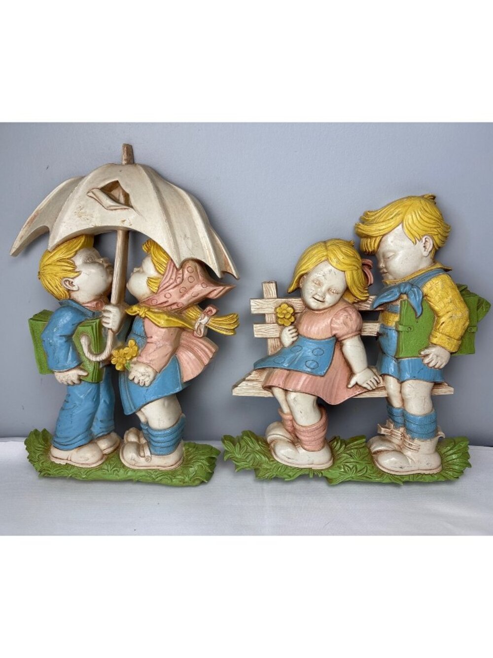 Homco Kids Wall Plaques Boy & Girl Pair Kissing Flower Scenes Adorable!
